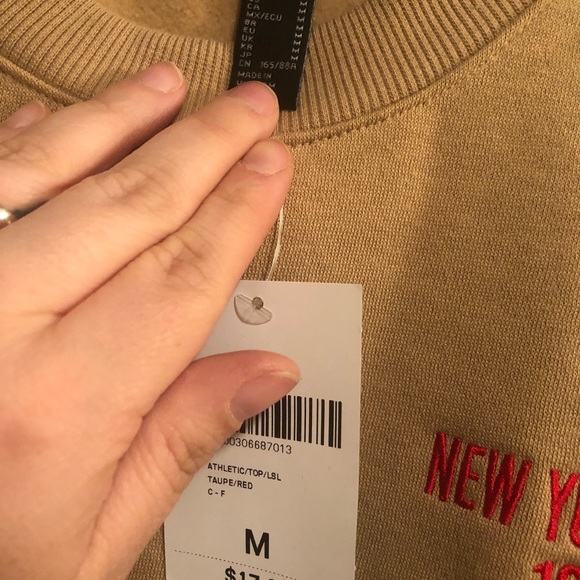 Forever 21 New York City sweatshirt Size M - Picture 3 of 3